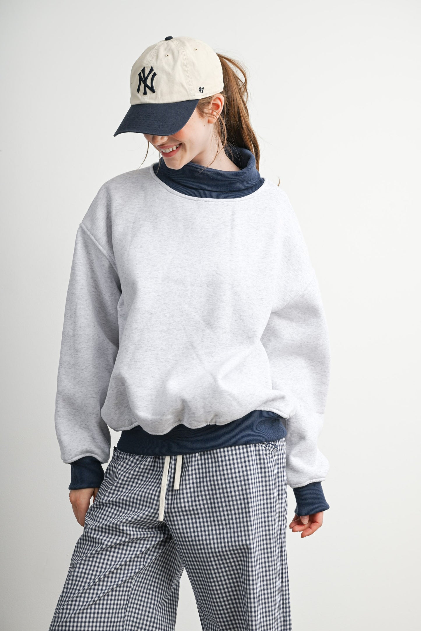 Cozy Relaxed Mock Neck Fleece Sweatshirt
