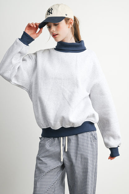 Cozy Relaxed Mock Neck Fleece Sweatshirt