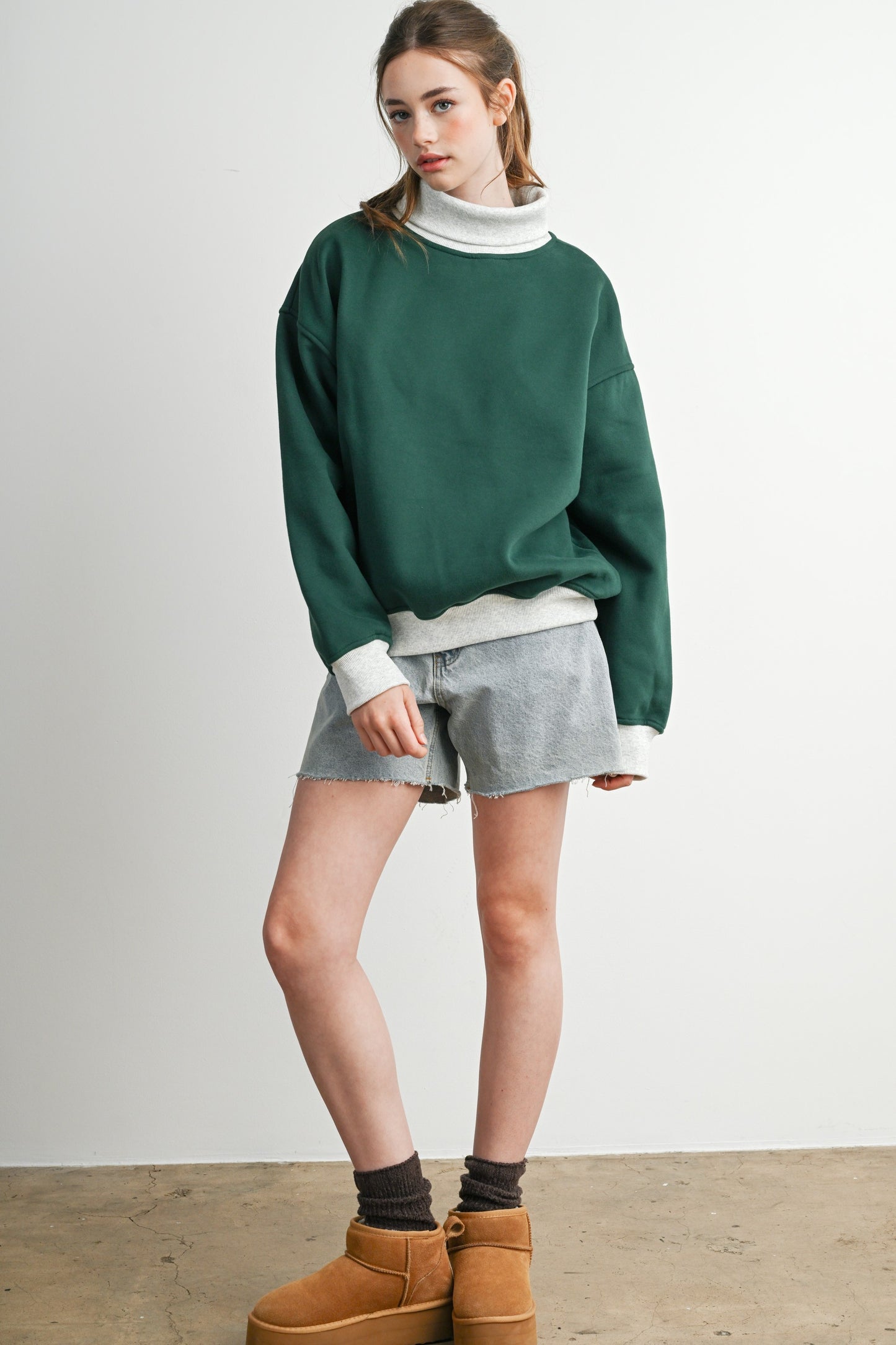 Cozy Relaxed Mock Neck Fleece Sweatshirt